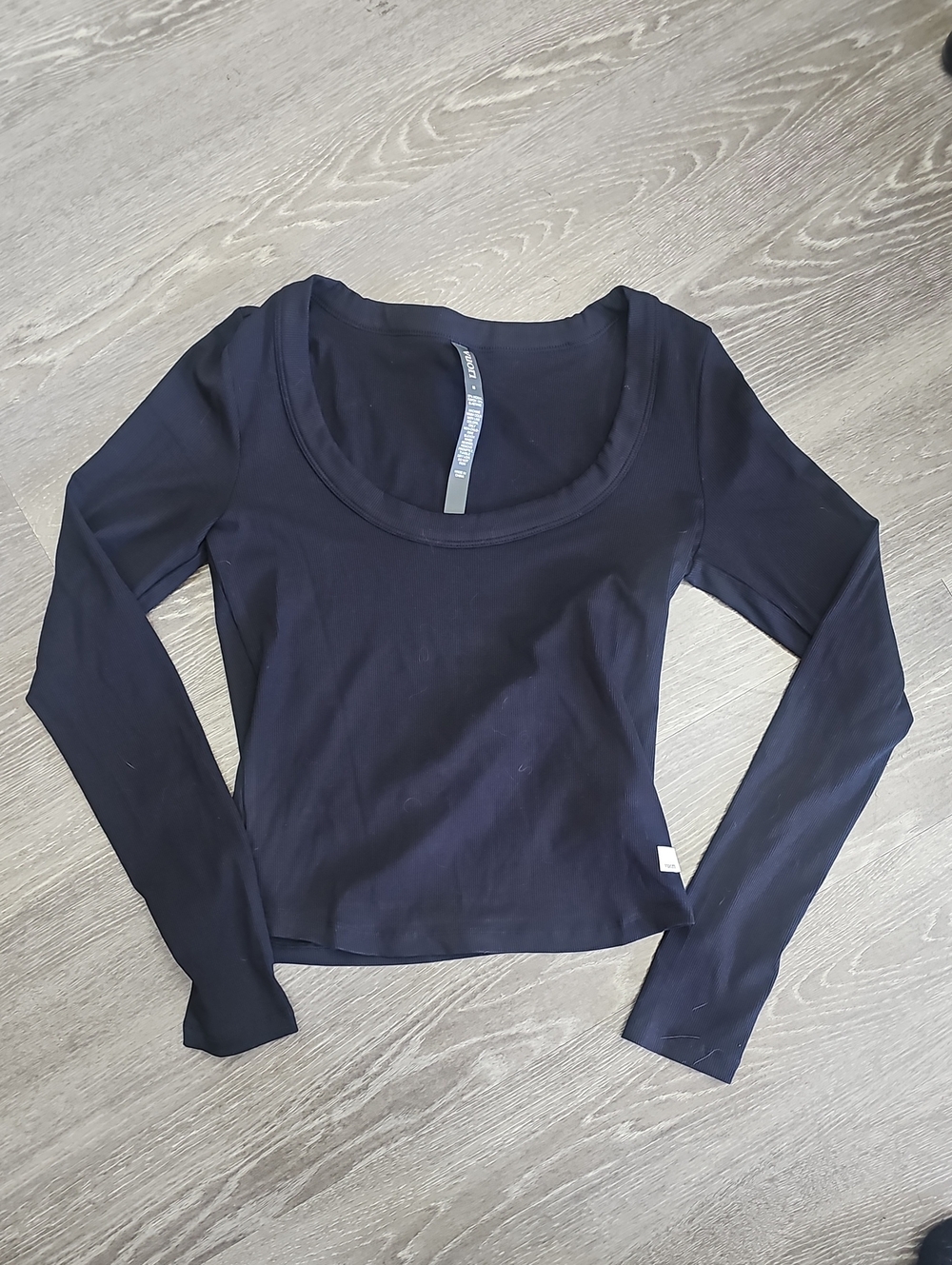 Vuori Pose Scoop Neck Black Size Medium